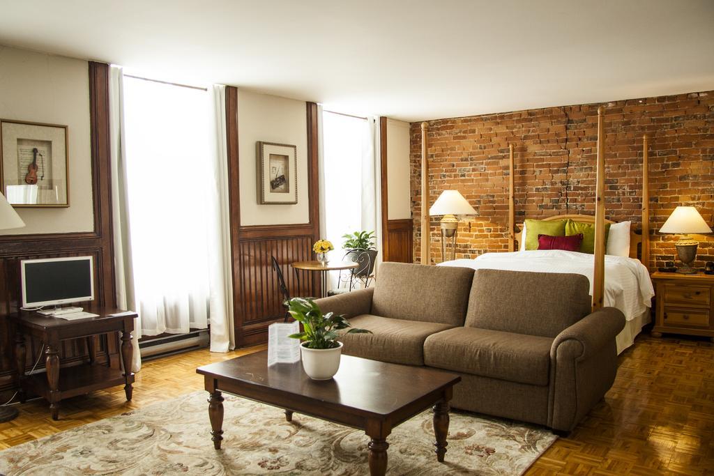 Auberge De La Place Royale Montréal Exteriör bild